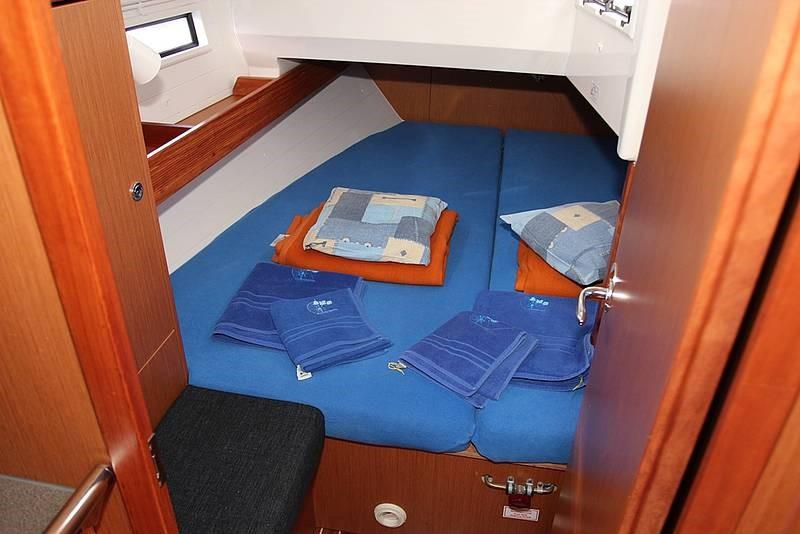 Bavaria Cruiser 36 — photo 10