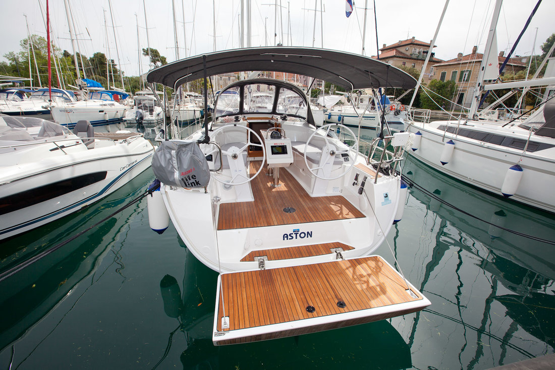 Bavaria Cruiser 34 Style — photo 3