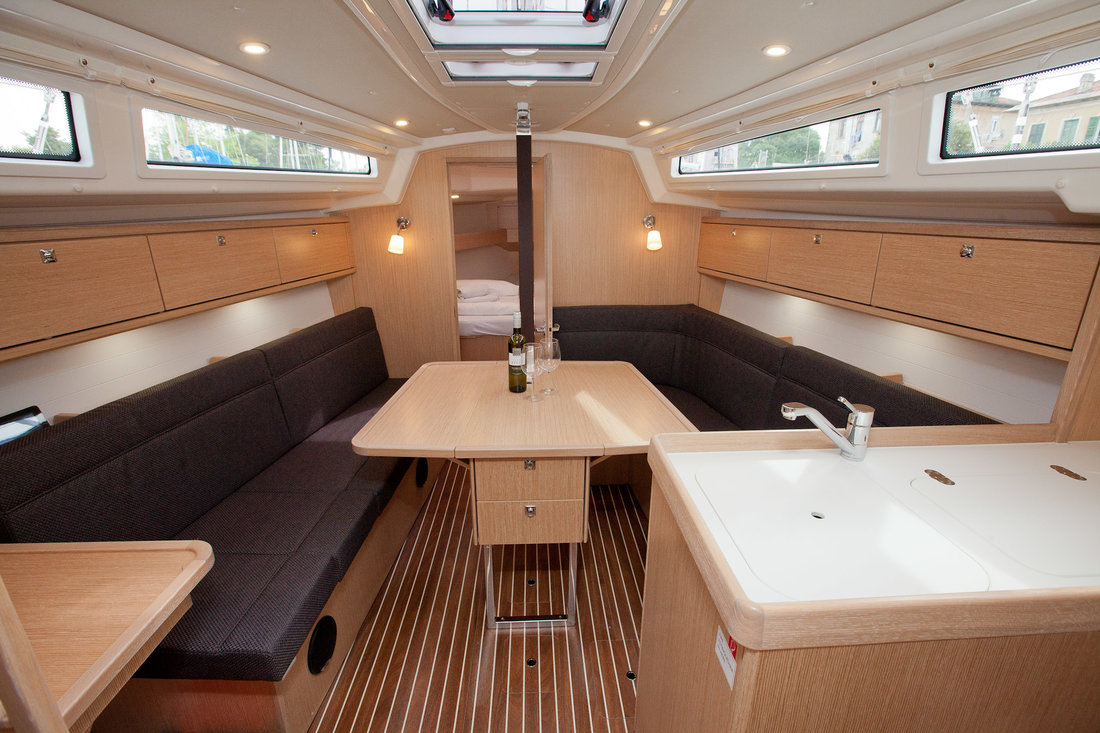 Bavaria Cruiser 34 Style — photo 7