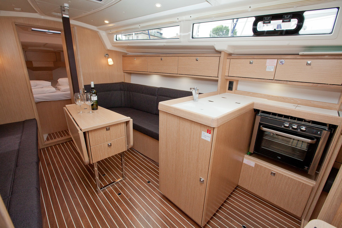 Bavaria Cruiser 34 Style — photo 11