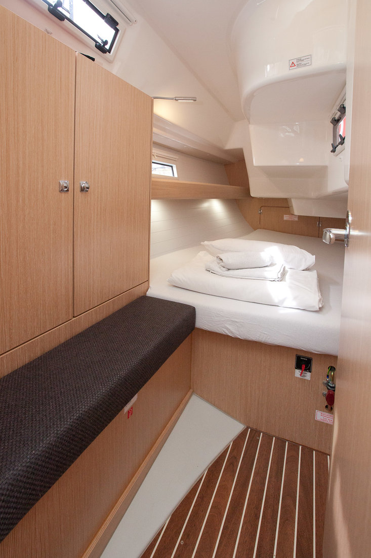 Bavaria Cruiser 34 Style — photo 17