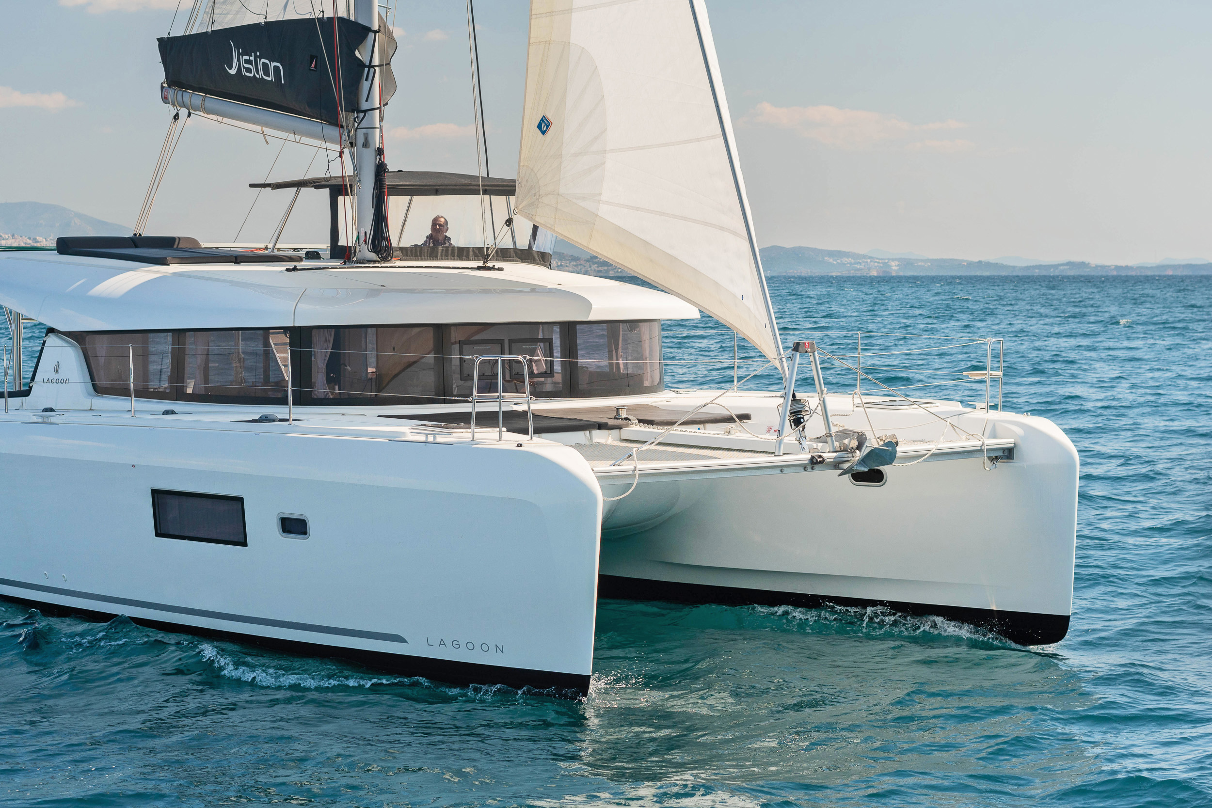 Lagoon 42 - 4 + 2 cab. — photo 3
