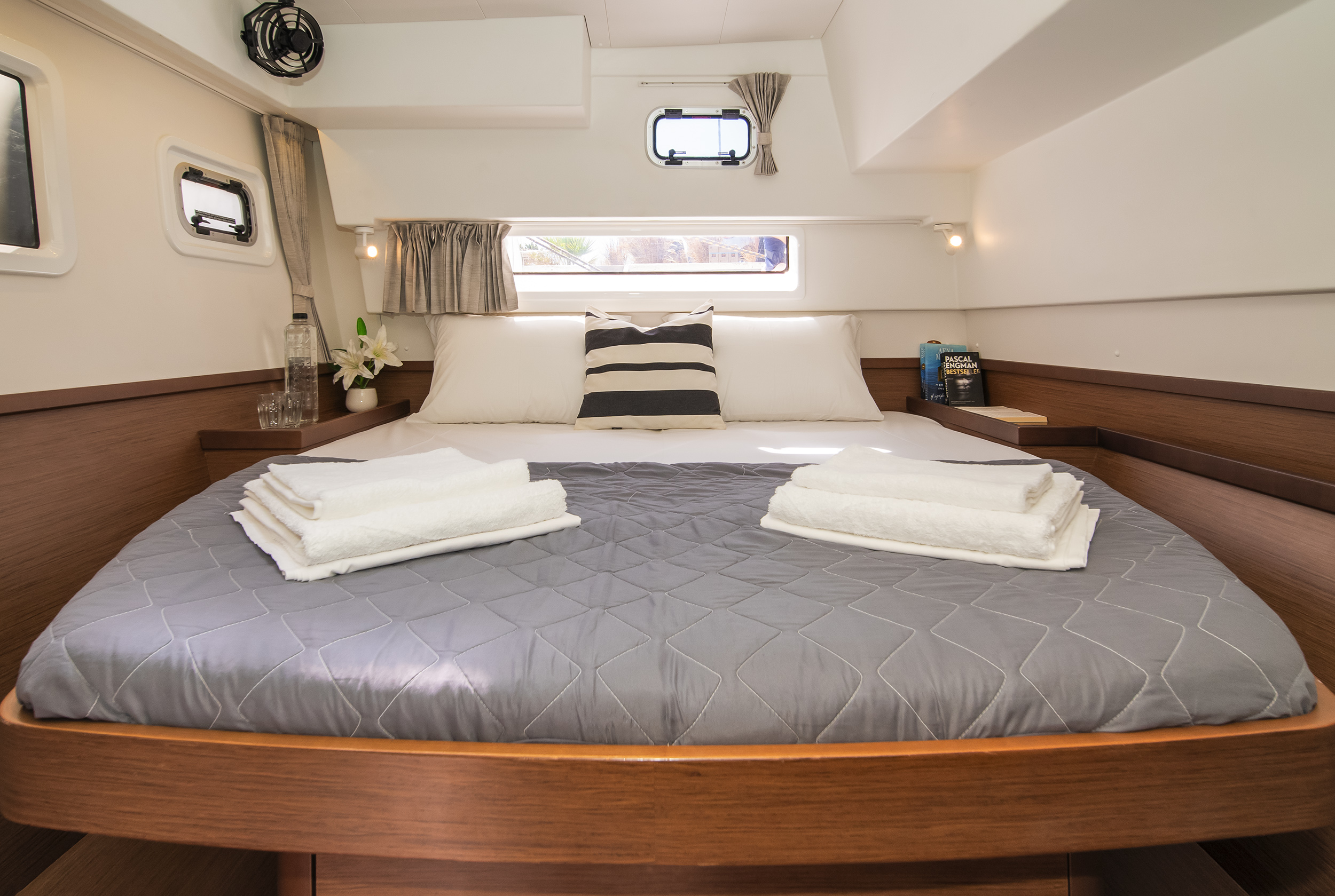 Lagoon 42 - 4 + 2 cab. — photo 18