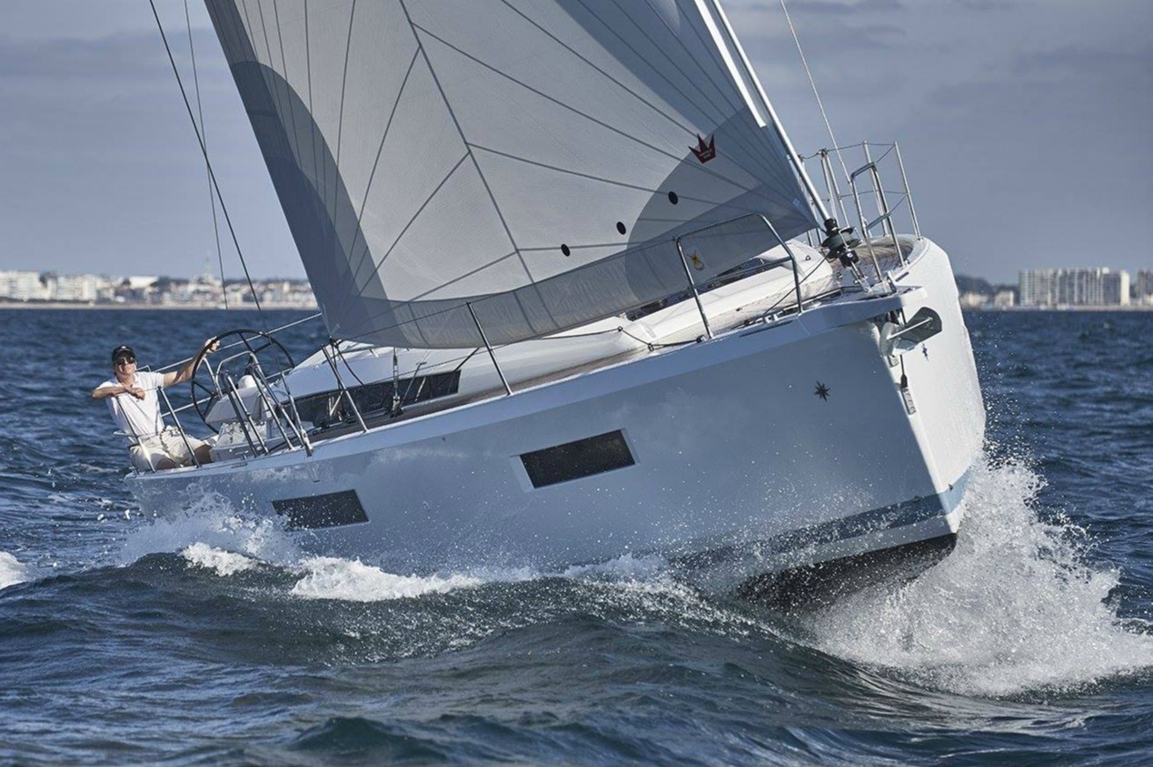 Sun Odyssey 440 - 4 cab. — photo 3