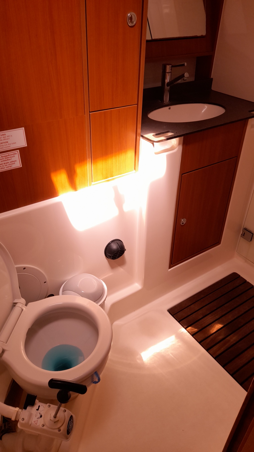 Bavaria Cruiser 50 - 4 cab. — photo 18