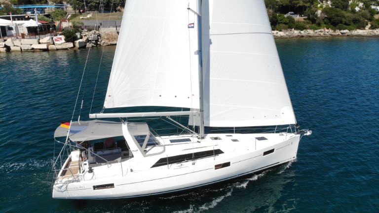 Oceanis 41.1 — photo 1