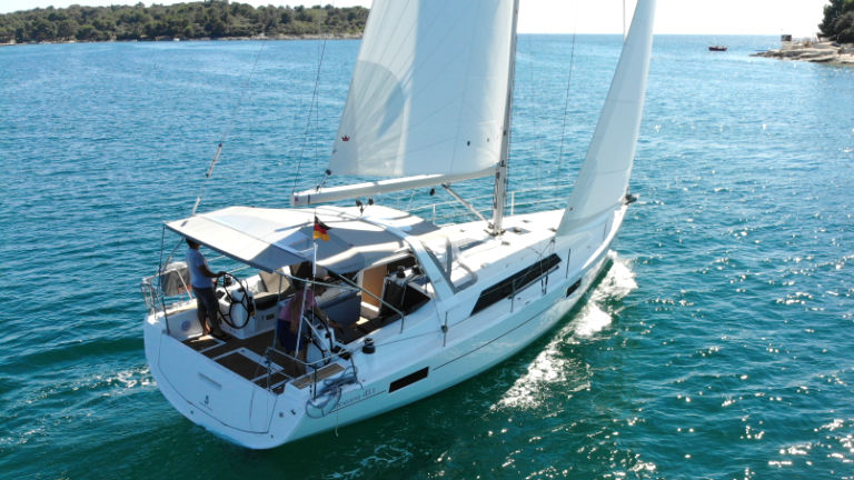 Oceanis 41.1 — photo 9
