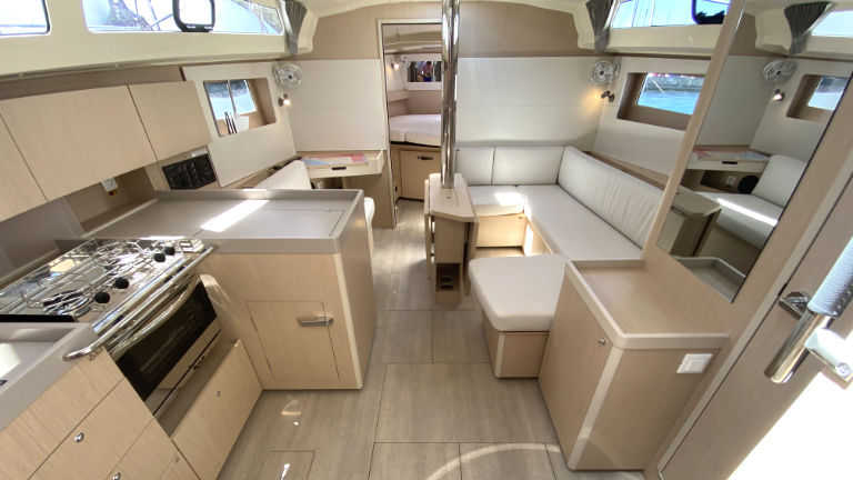 Oceanis 41.1 — photo 10