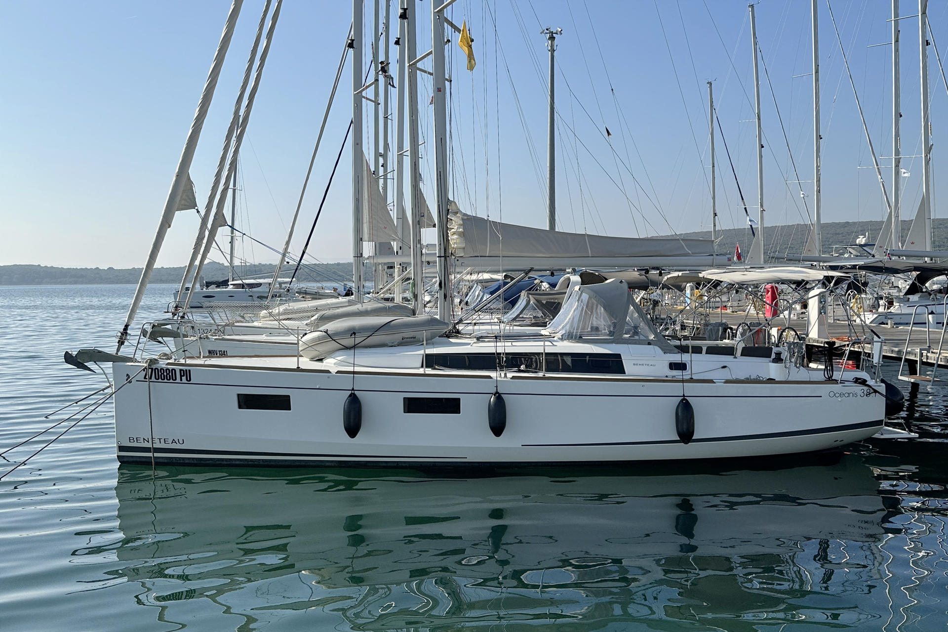 Oceanis 38.1 — photo 3