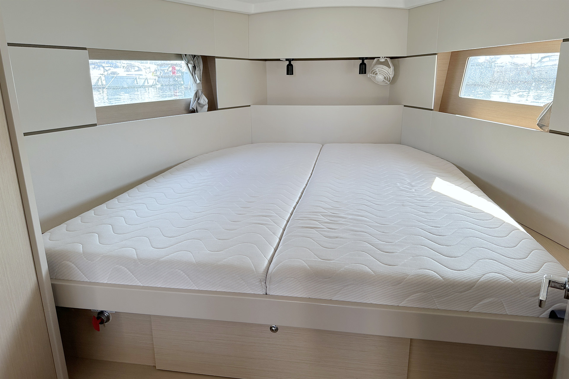 Oceanis 38.1 — photo 14