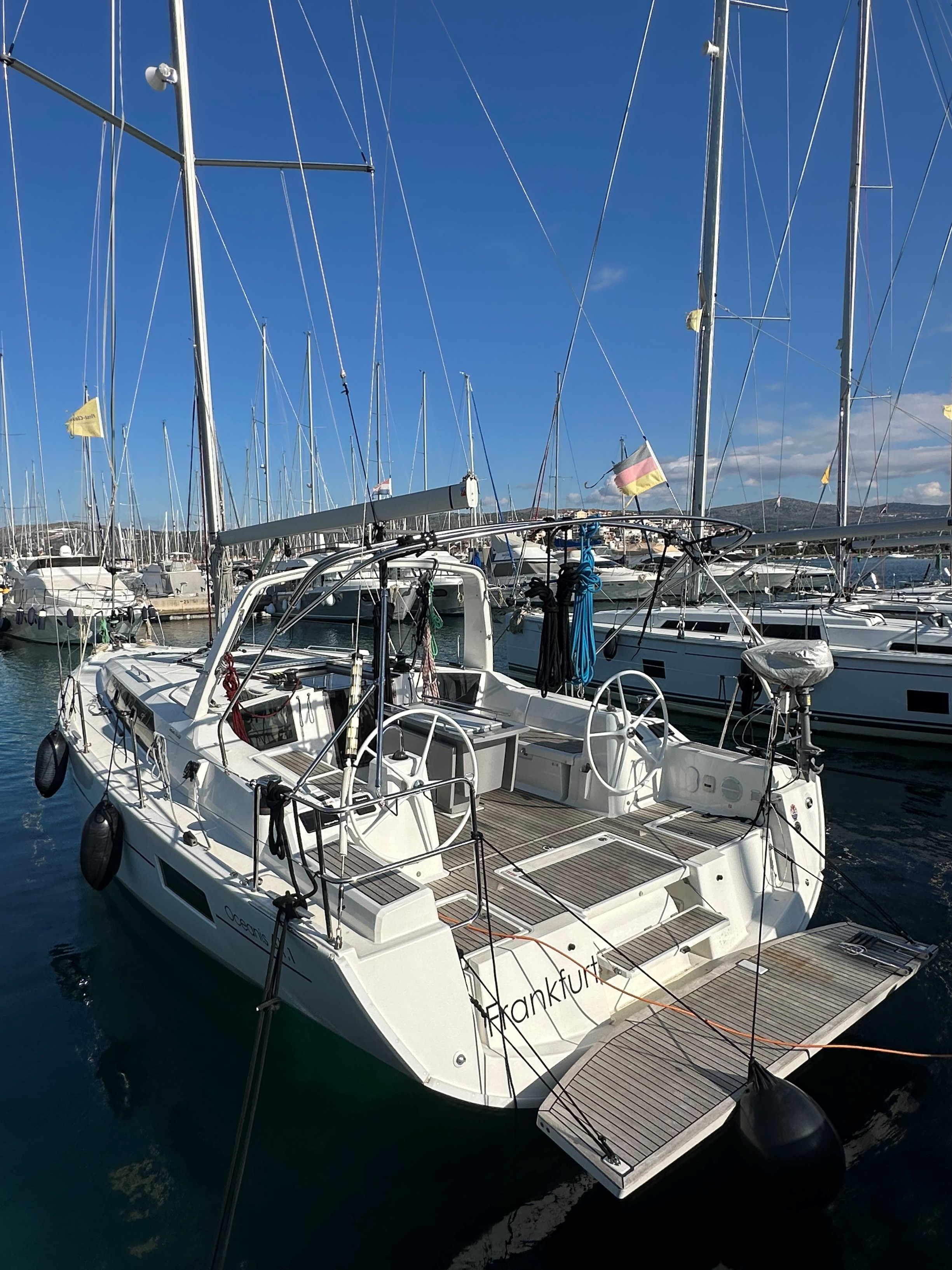 Oceanis 41.1 — photo 1