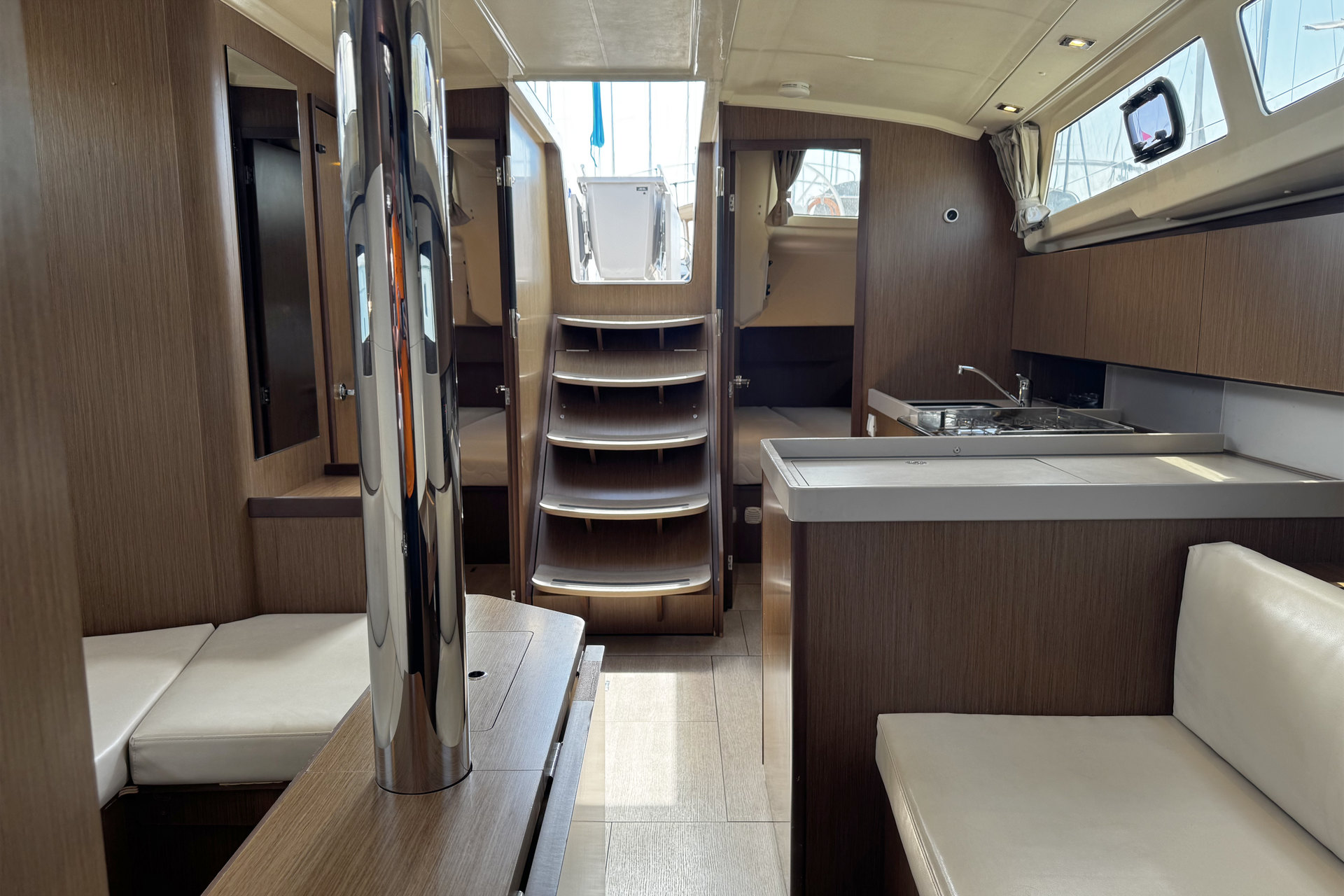 Oceanis 41.1 — photo 9