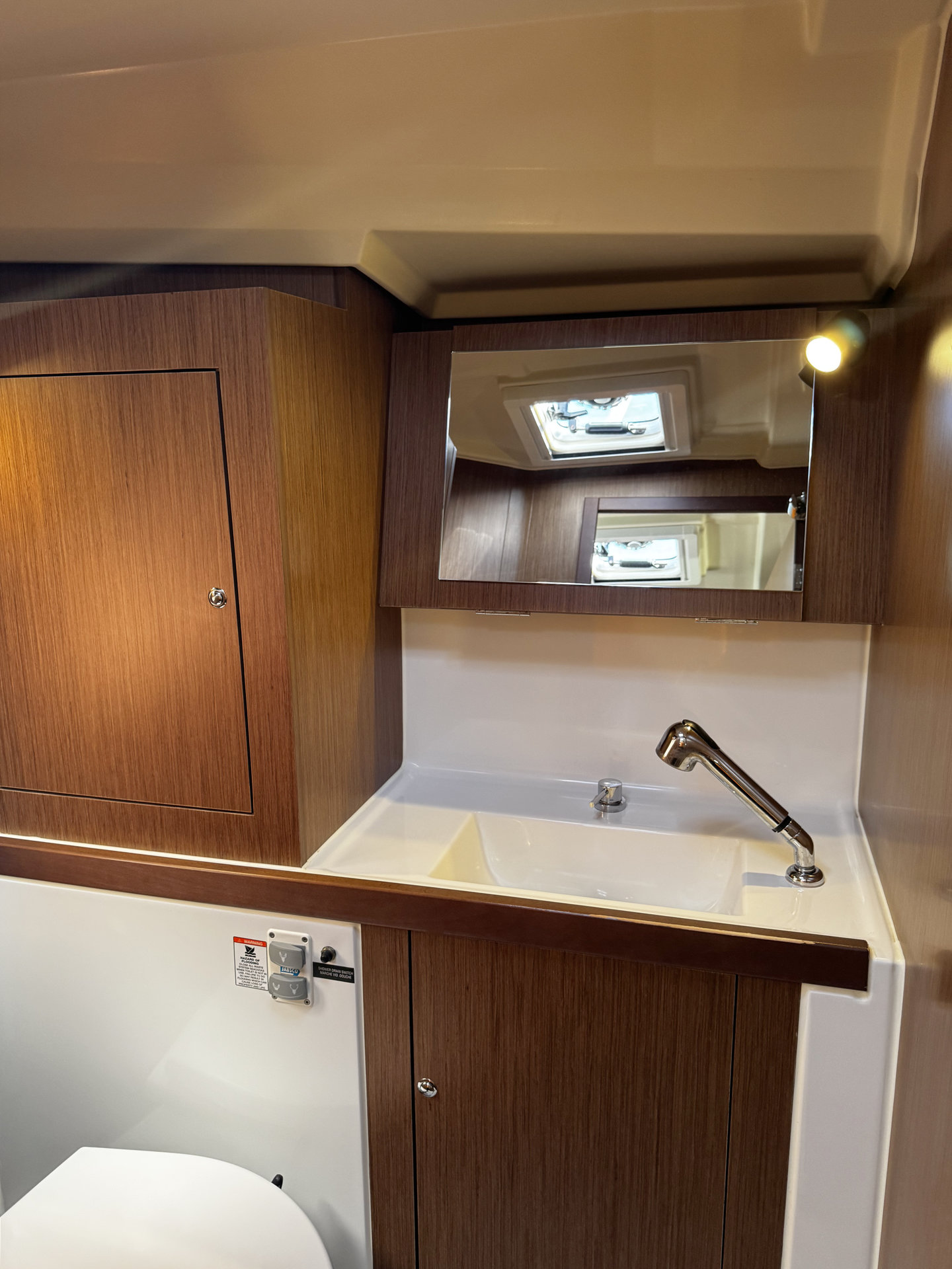 Oceanis 41.1 — photo 17