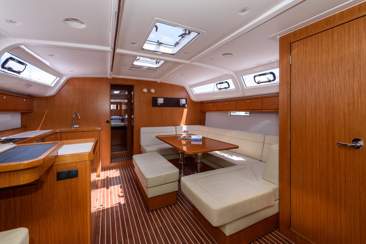Bavaria Cruiser 51 — photo 4