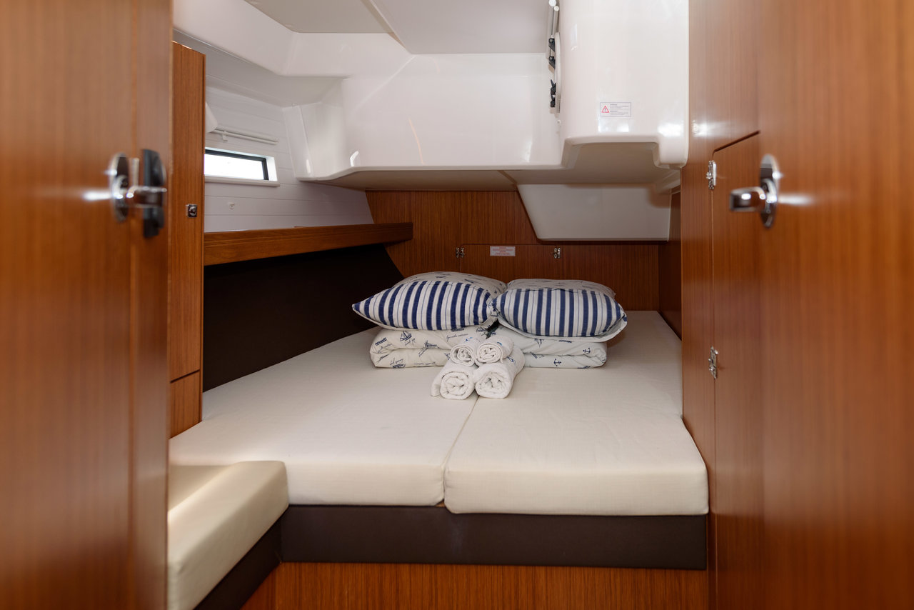 Bavaria Cruiser 51 — photo 12