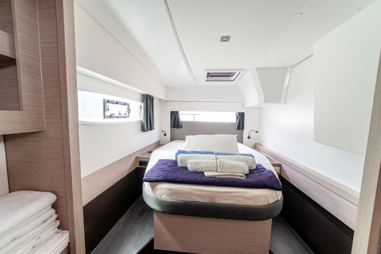 Fountaine Pajot Astrea 42 - 3 + 2 cab. — photo 8