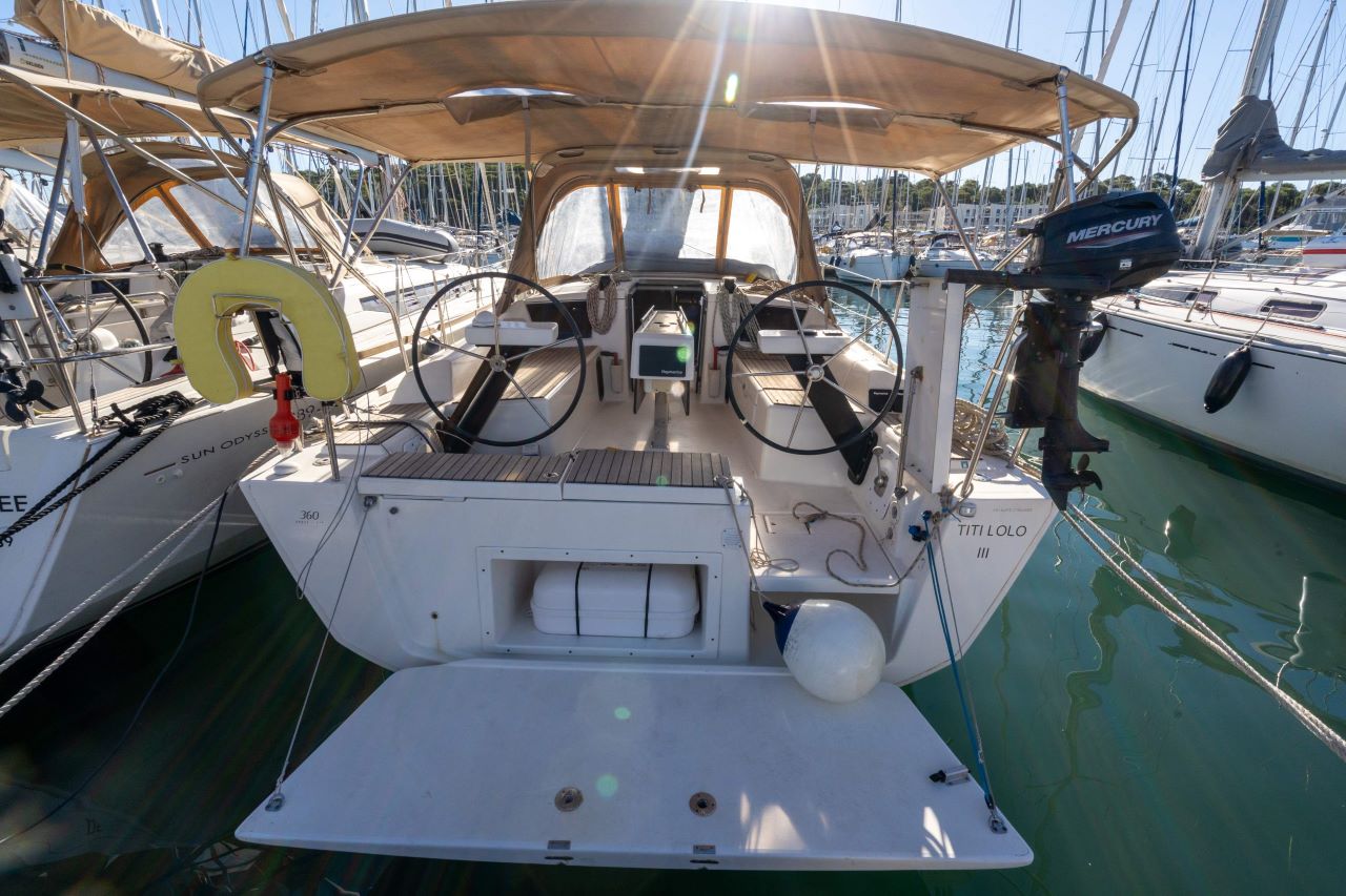 Dufour 360 Liberty — photo 1