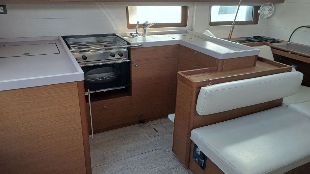 Oceanis 51.1 - 5 + 1 cab. — photo 6