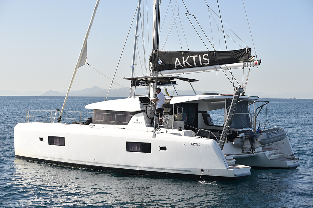 Lagoon 42 - 4 + 2 cab. — photo 7