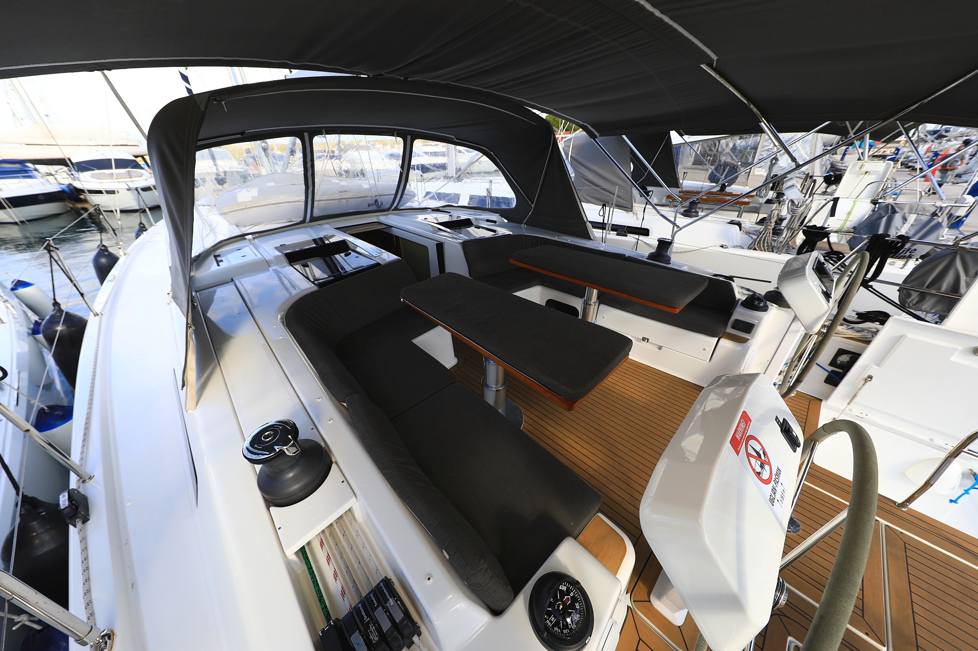 Hanse 508 - 5 + 1 cab. — photo 5