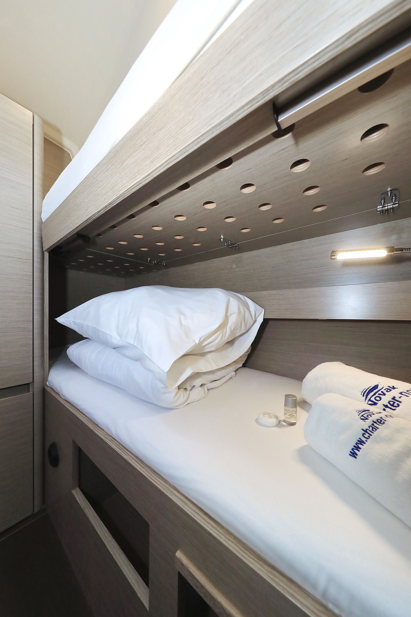 Hanse 508 - 5 + 1 cab. — photo 16