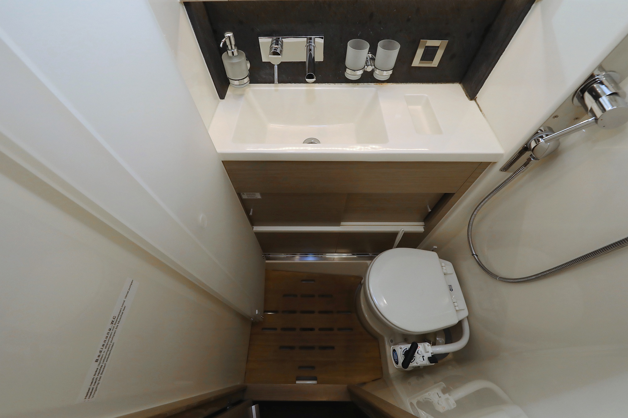 Hanse 508 - 5 + 1 cab. — photo 22