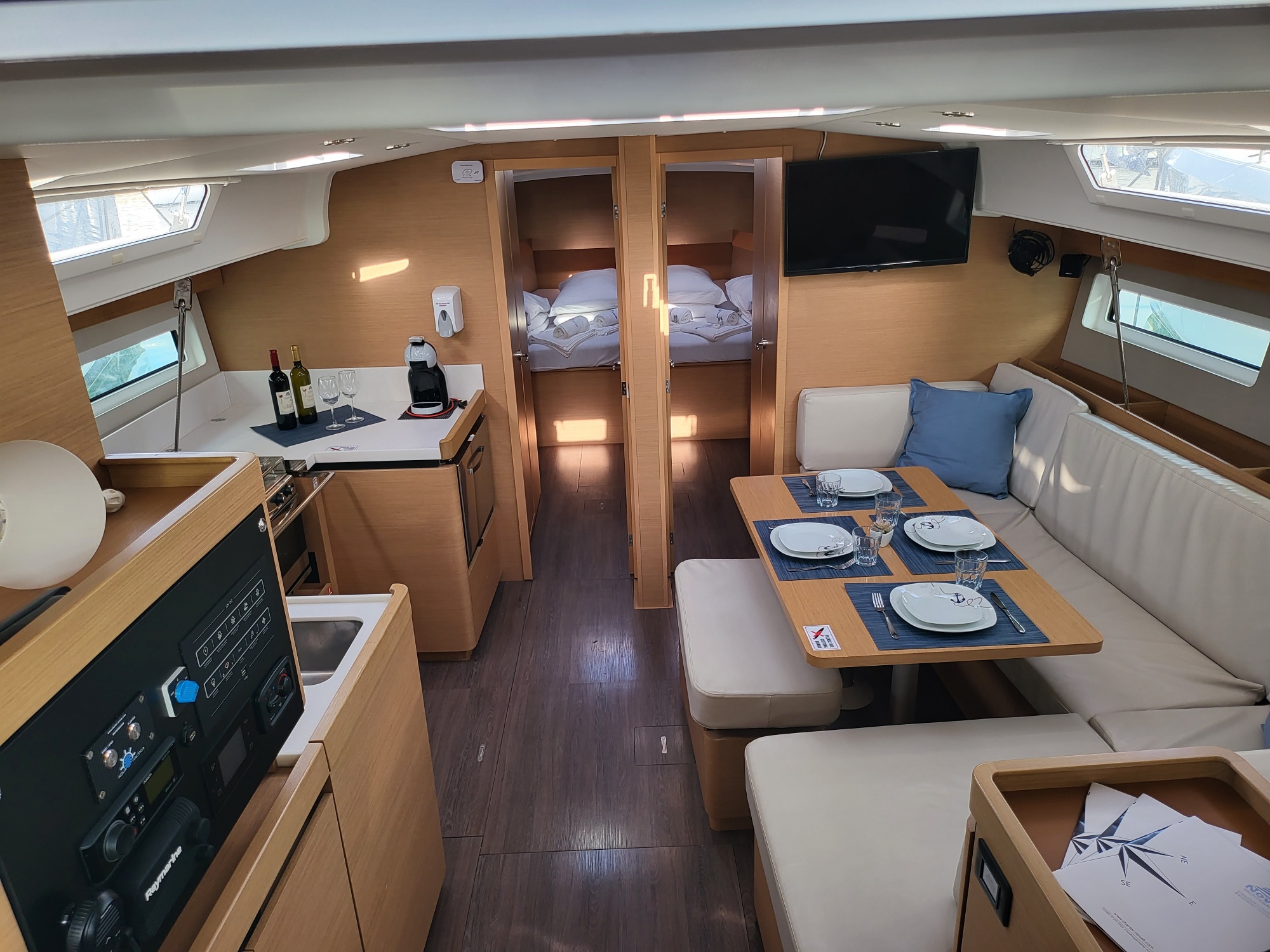 Sun Odyssey 490 - 5 + 1 cab. — photo 4