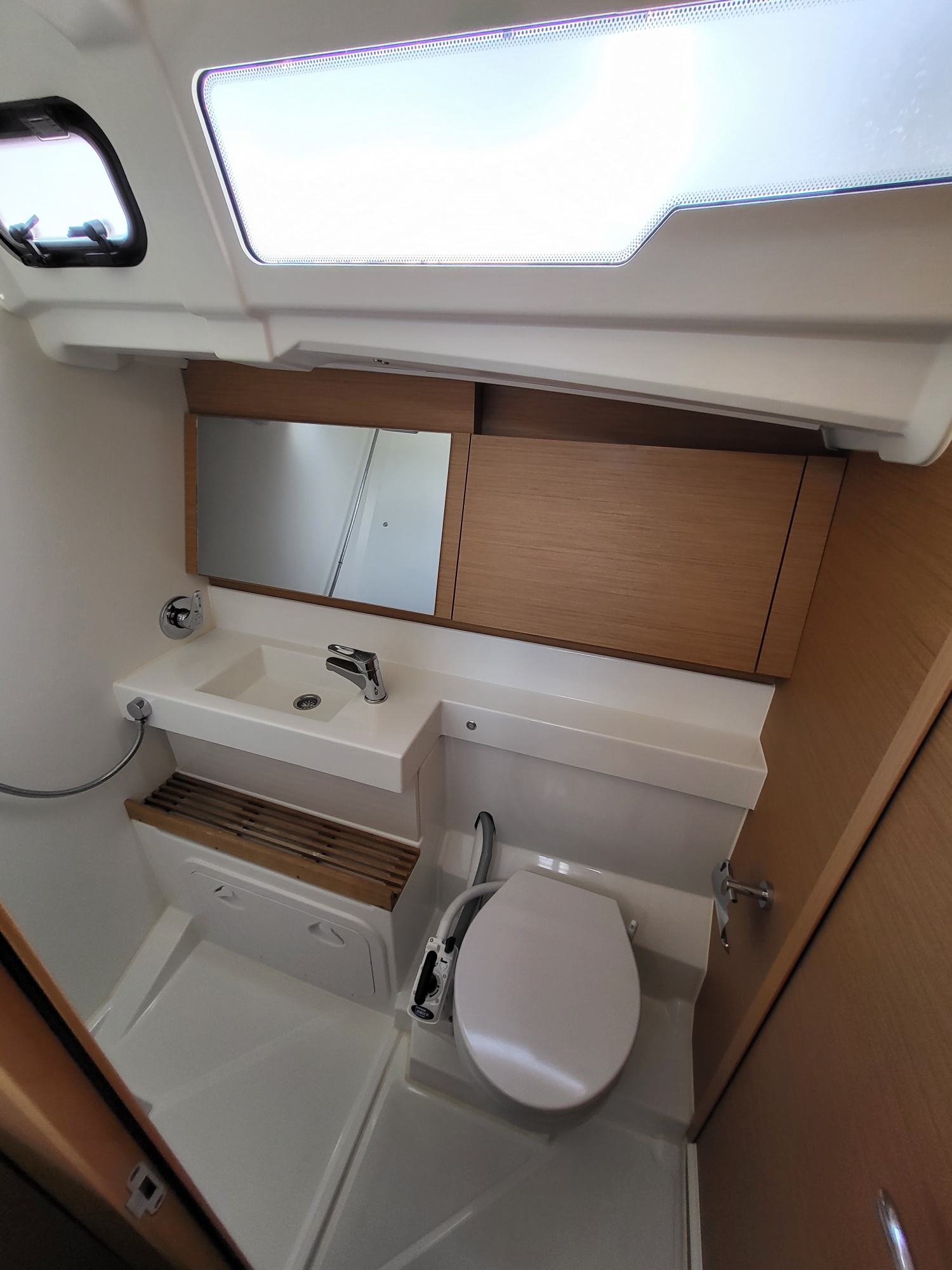 Sun Odyssey 490 - 5 + 1 cab. — photo 11