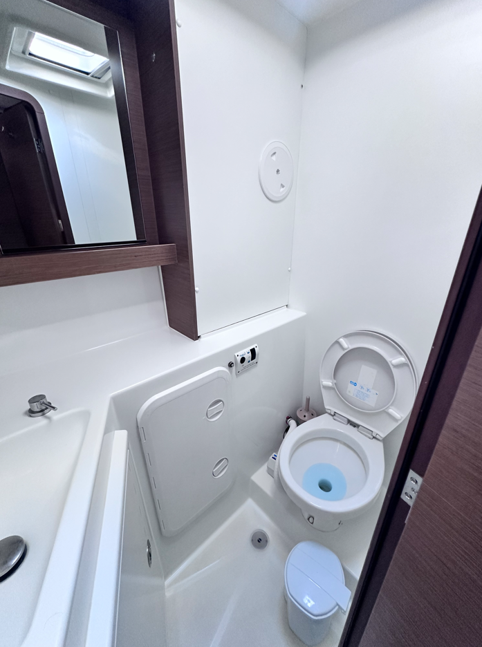Lagoon 42 - 4 + 2 cab. — photo 28