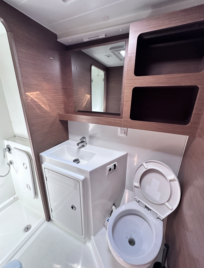 Lagoon 42 - 4 + 2 cab. — photo 32