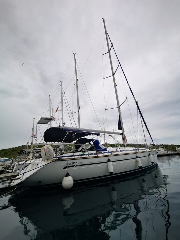 Bavaria 44 — photo 1