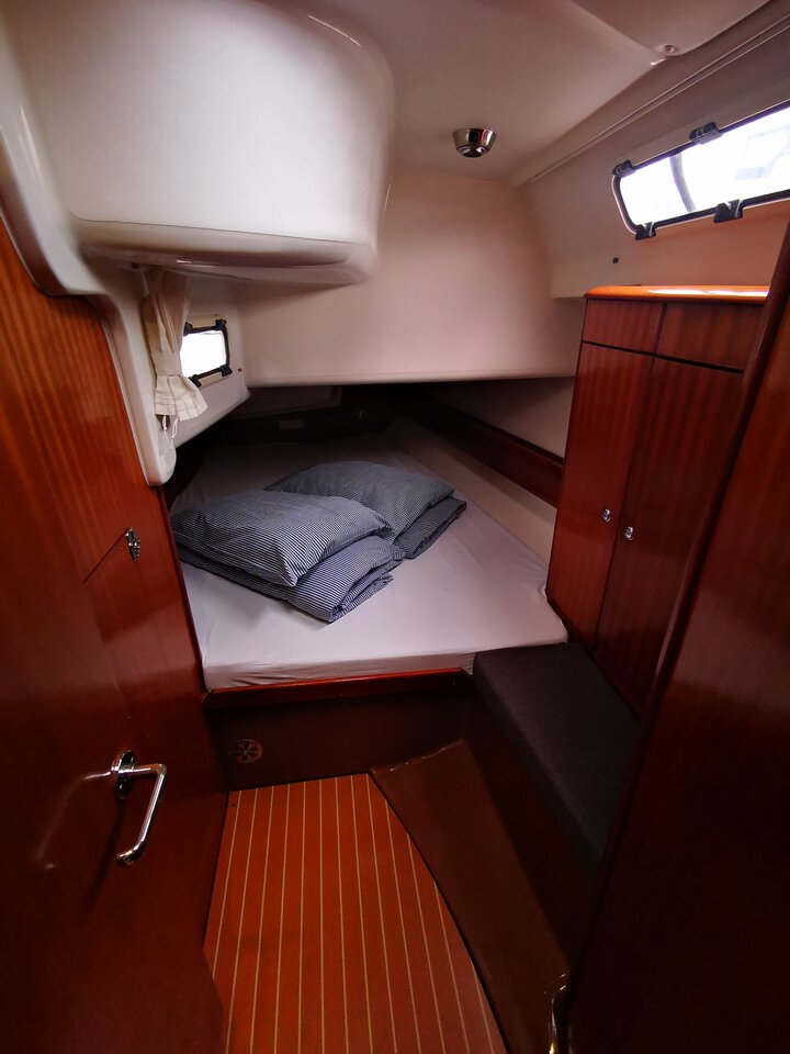 Bavaria 44 — photo 13
