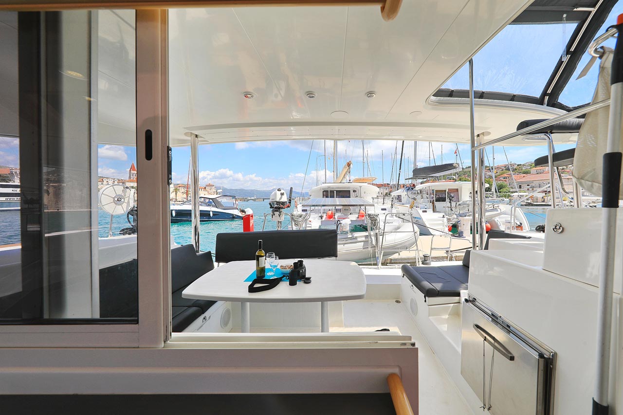 Lagoon 400 - 4 + 2 cab. — photo 13