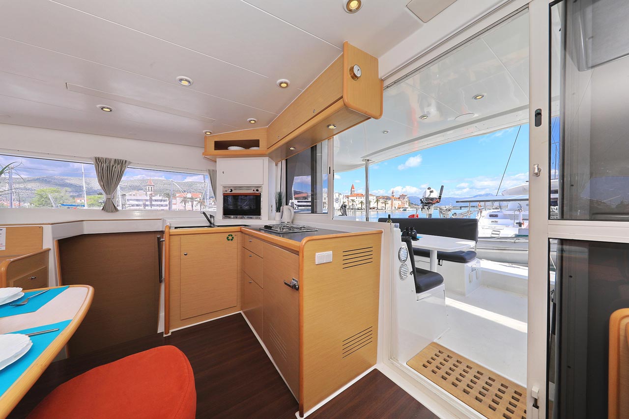 Lagoon 400 - 4 + 2 cab. — photo 18