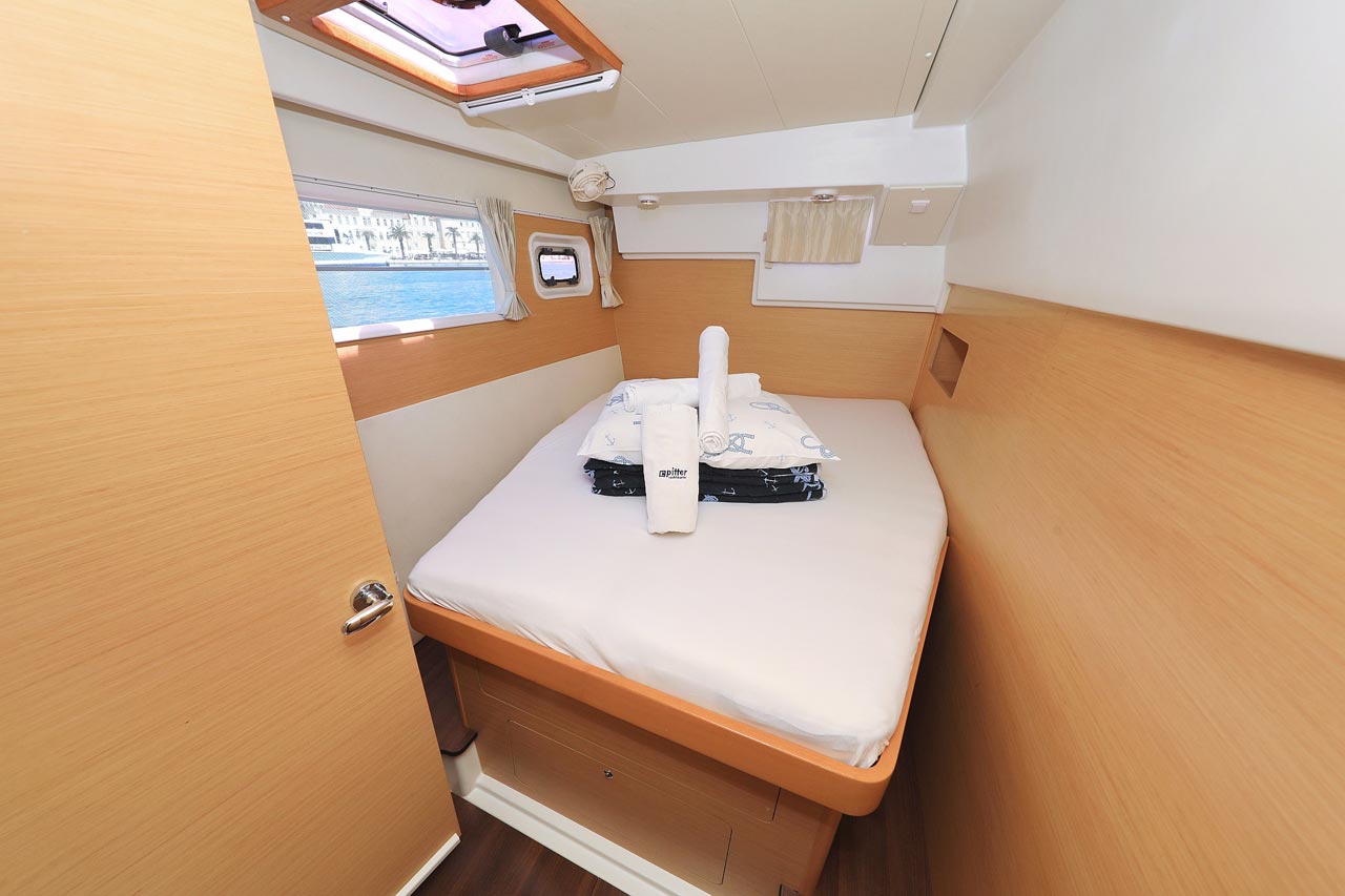 Lagoon 400 - 4 + 2 cab. — photo 25