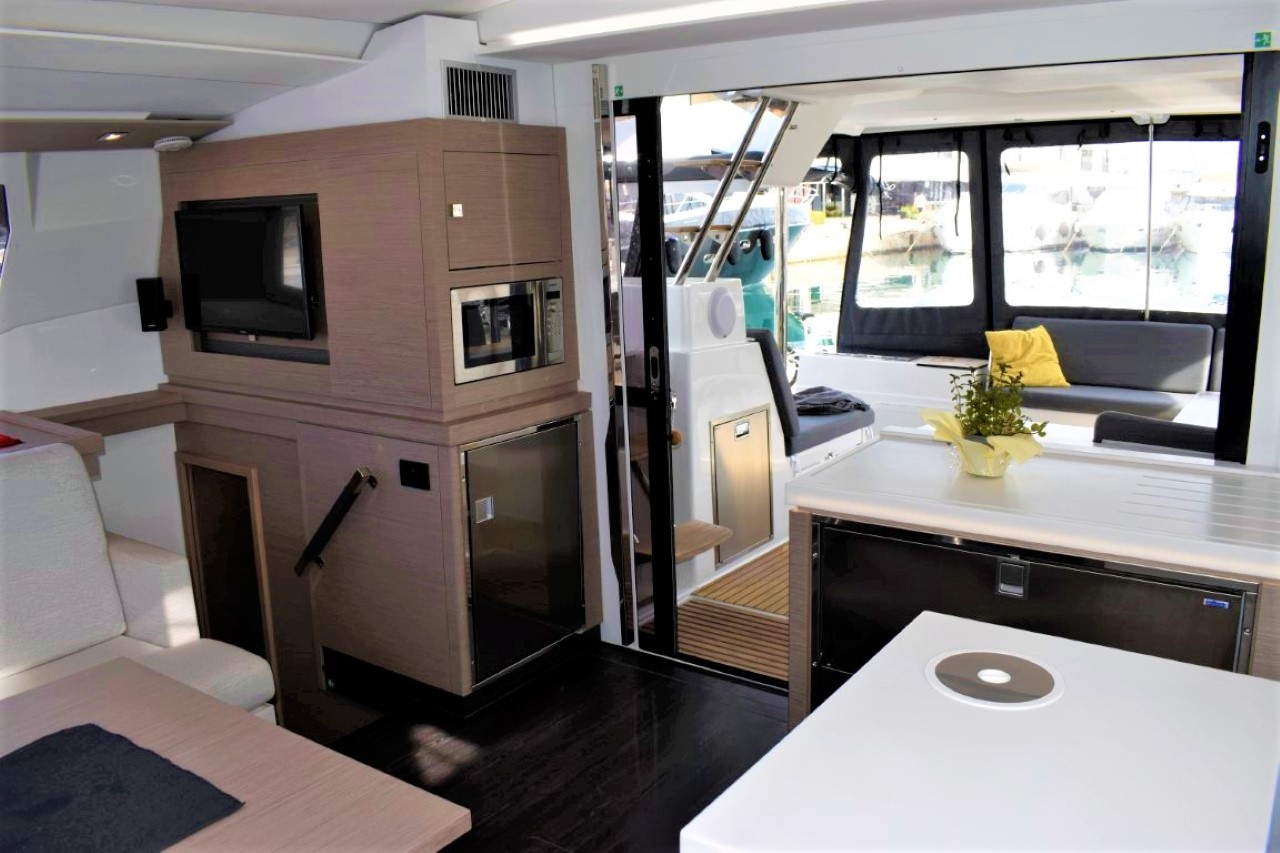Fountaine Pajot Saona 47 Quintet - 5 + 1 cab. — photo 17