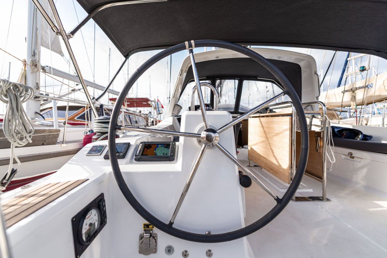 Oceanis 41.1 — photo 4