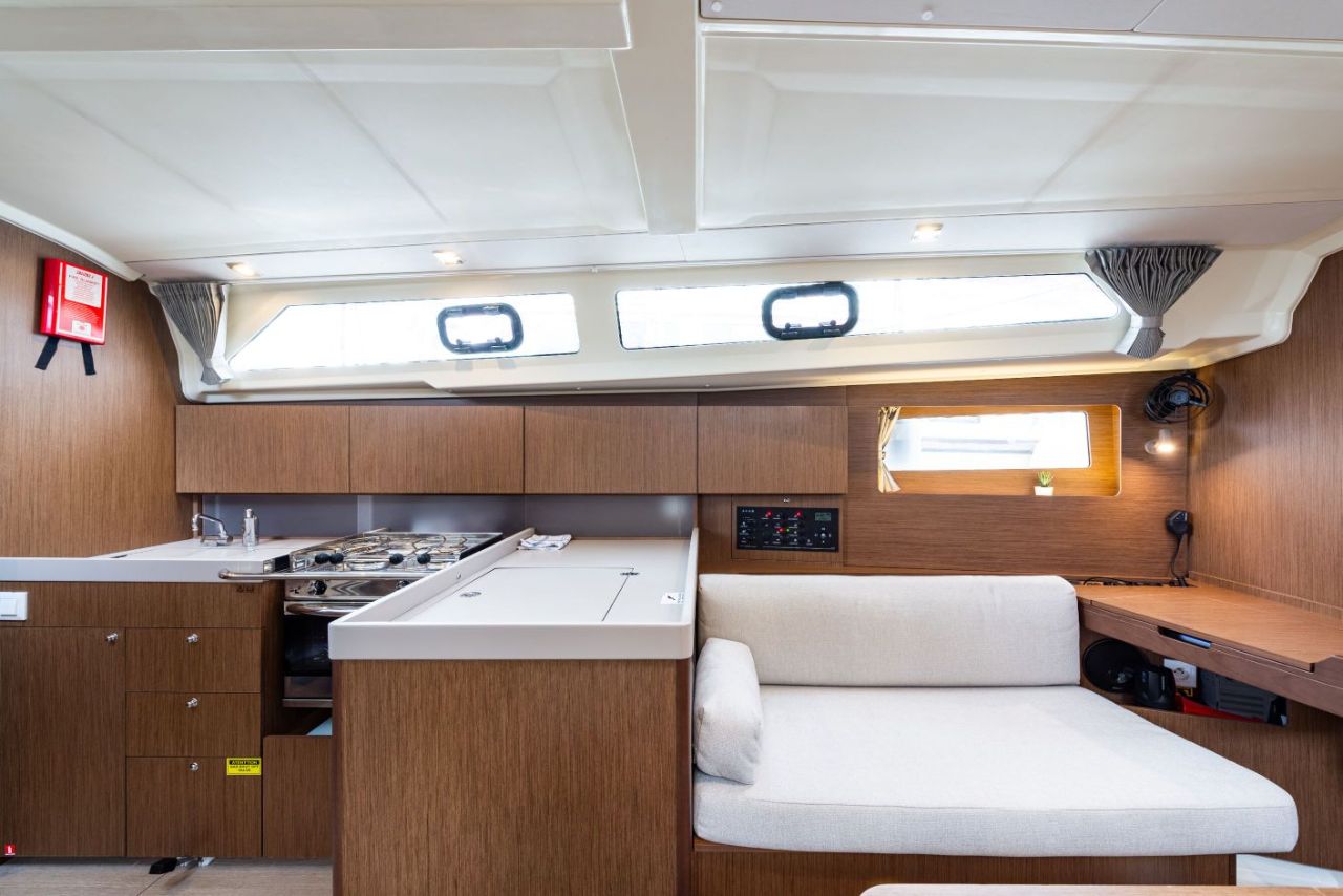 Oceanis 41.1 — photo 14