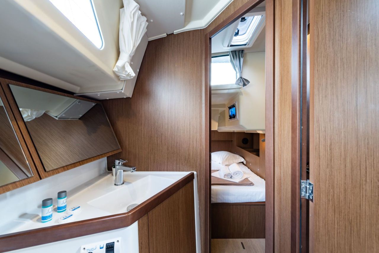 Oceanis 41.1 — photo 18