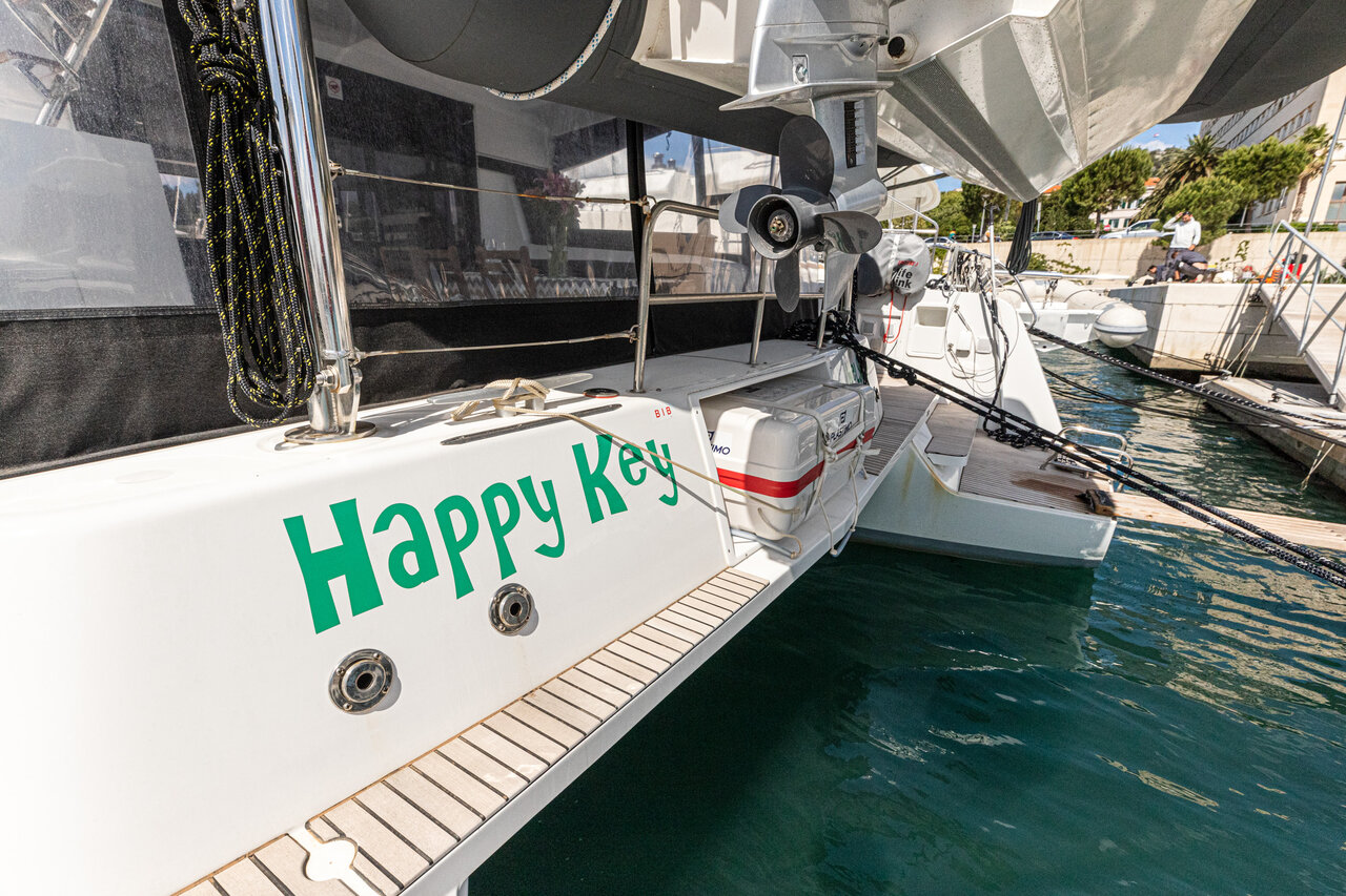 Lagoon 42 - 4 + 2 cab. — photo 4