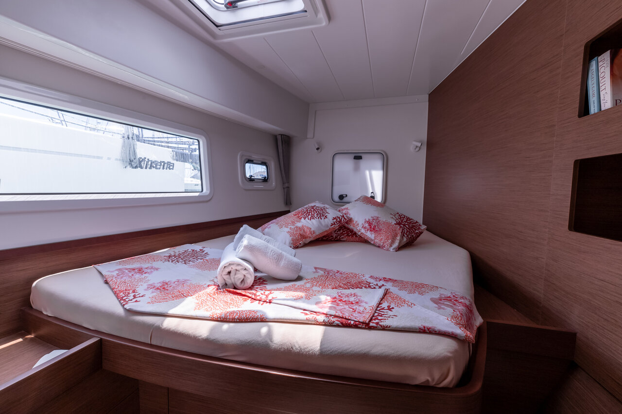 Lagoon 42 - 4 + 2 cab. — photo 16