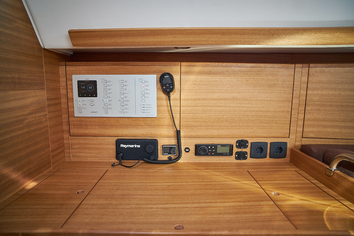 Elan Impression 45.1 — photo 13