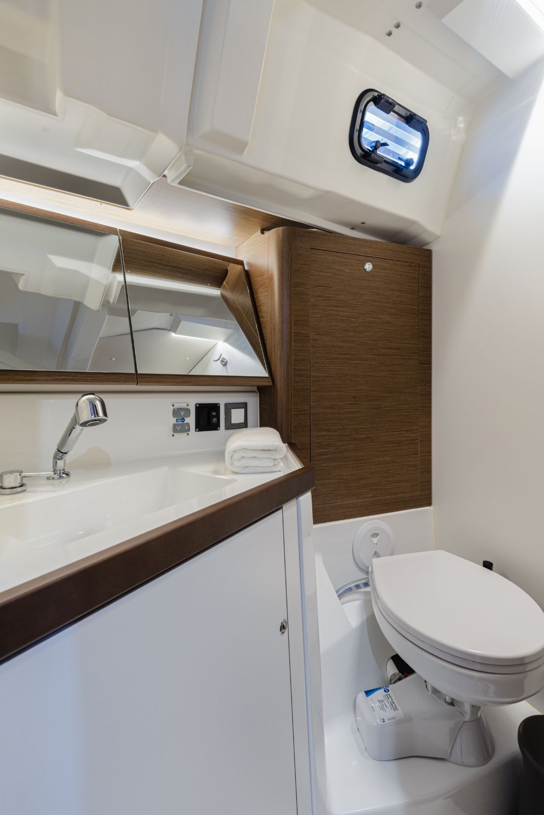 Oceanis 46.1 — photo 21