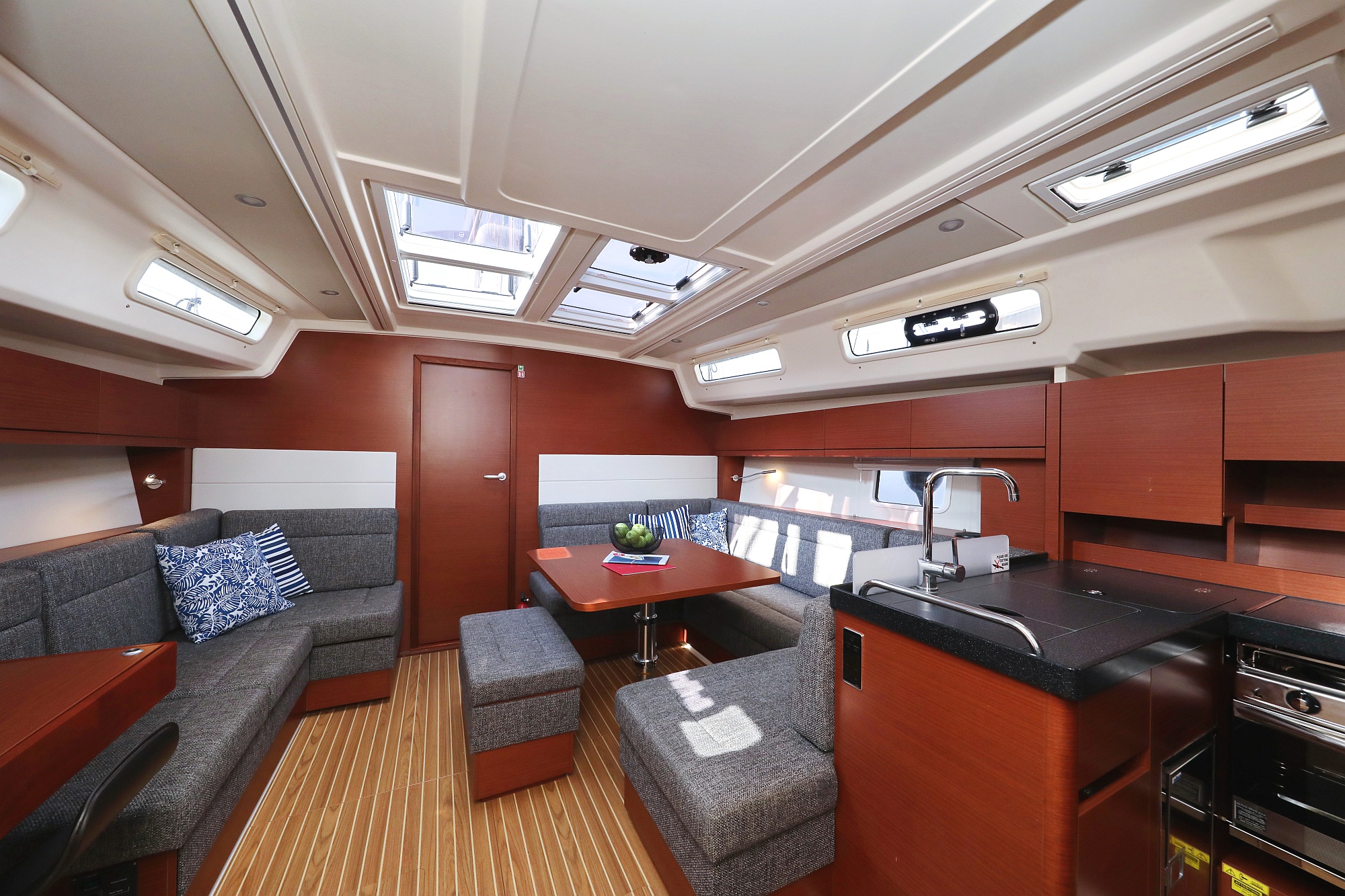 Hanse 458 - 3 cab. — photo 9