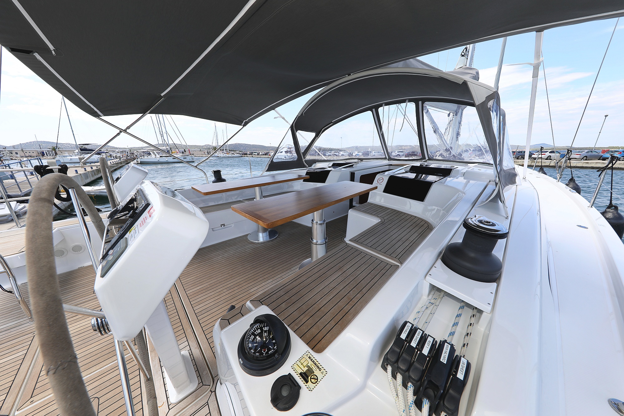Hanse 508 - 5 + 1 cab. — photo 7