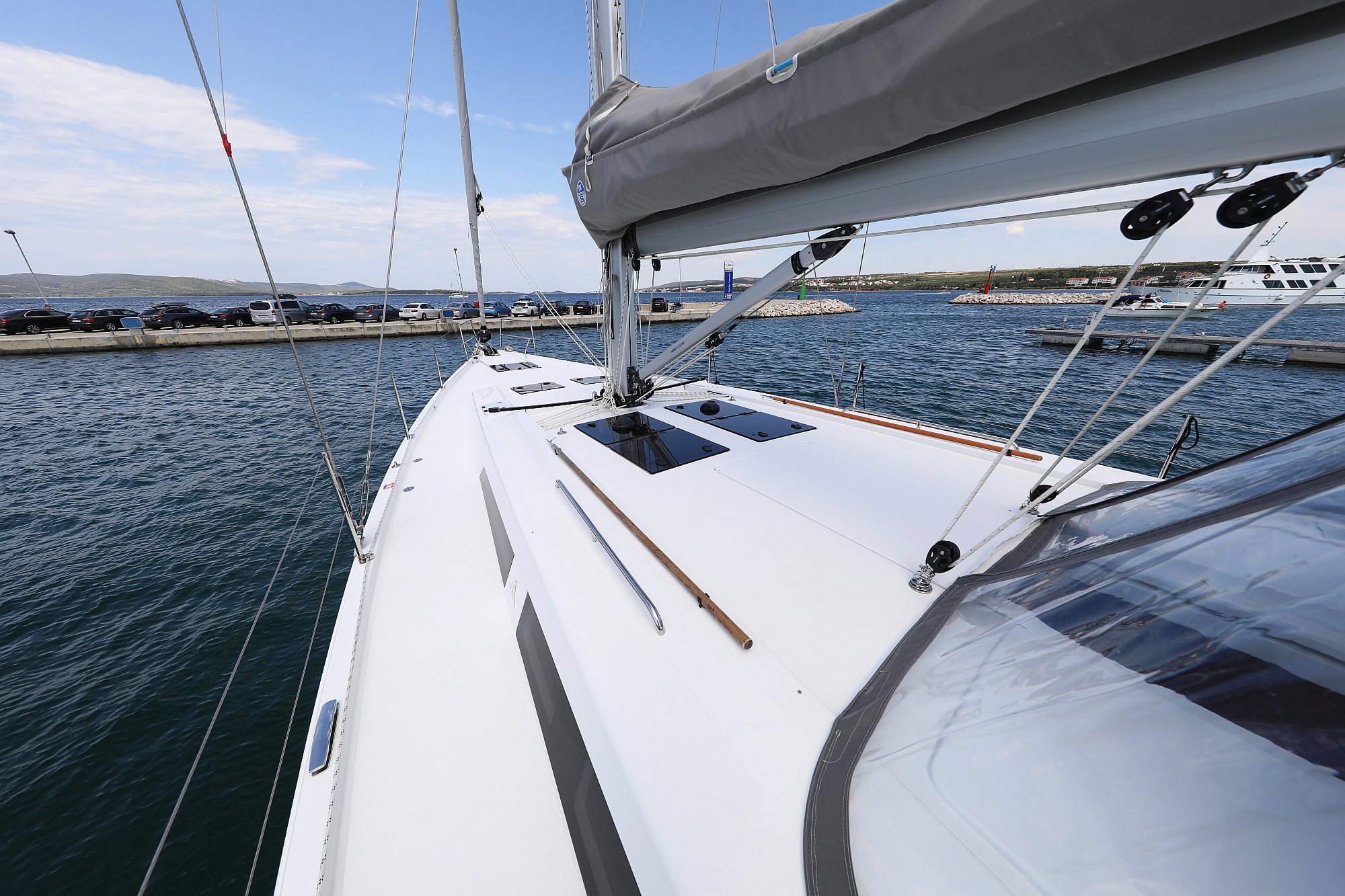 Hanse 508 - 5 + 1 cab. — photo 8