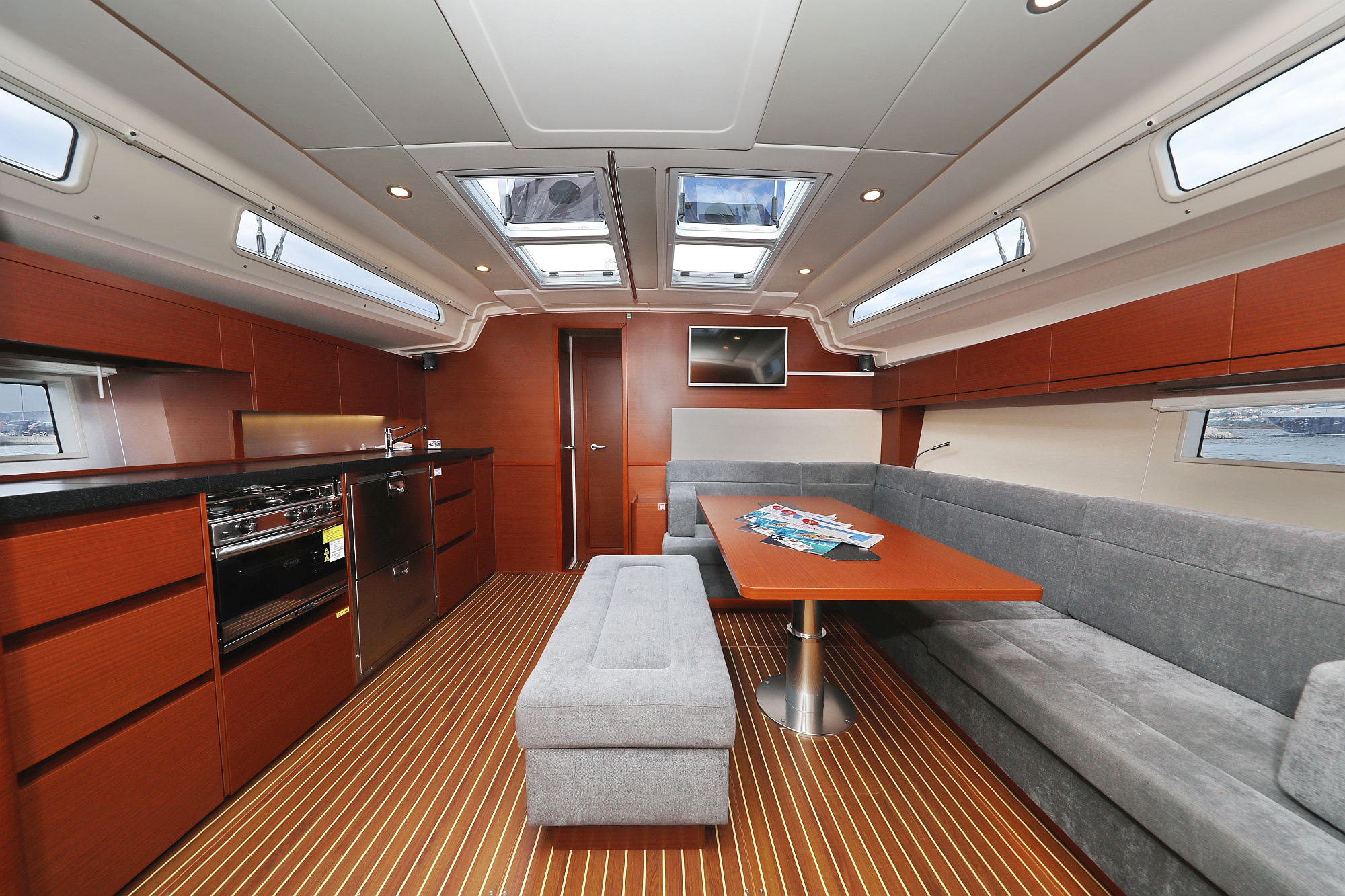 Hanse 508 - 5 + 1 cab. — photo 9