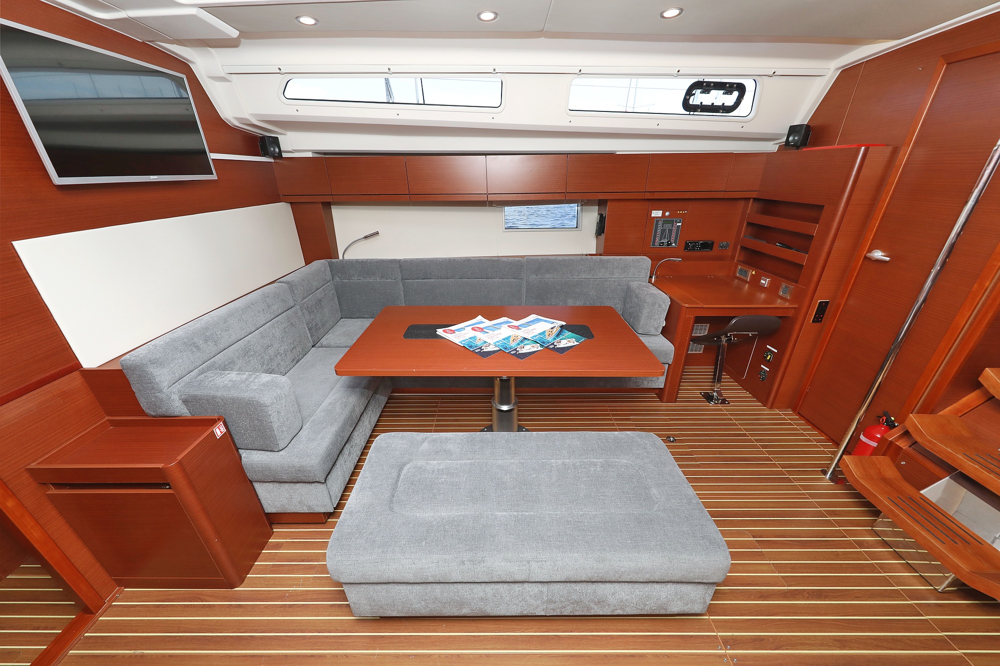 Hanse 508 - 5 + 1 cab. — photo 13