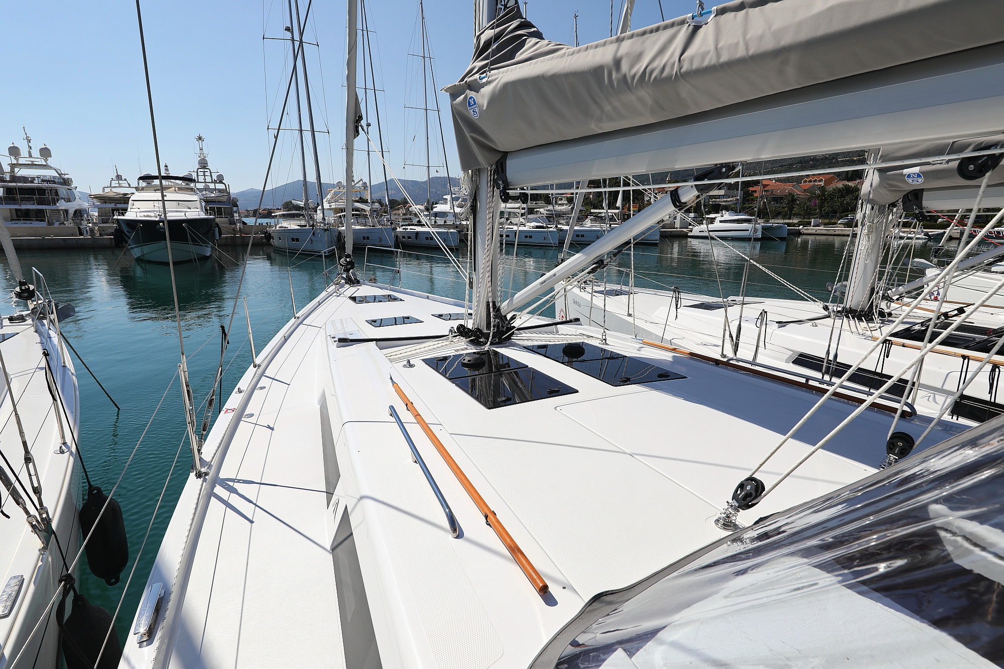 Hanse 508 - 5 + 1 cab. — photo 4