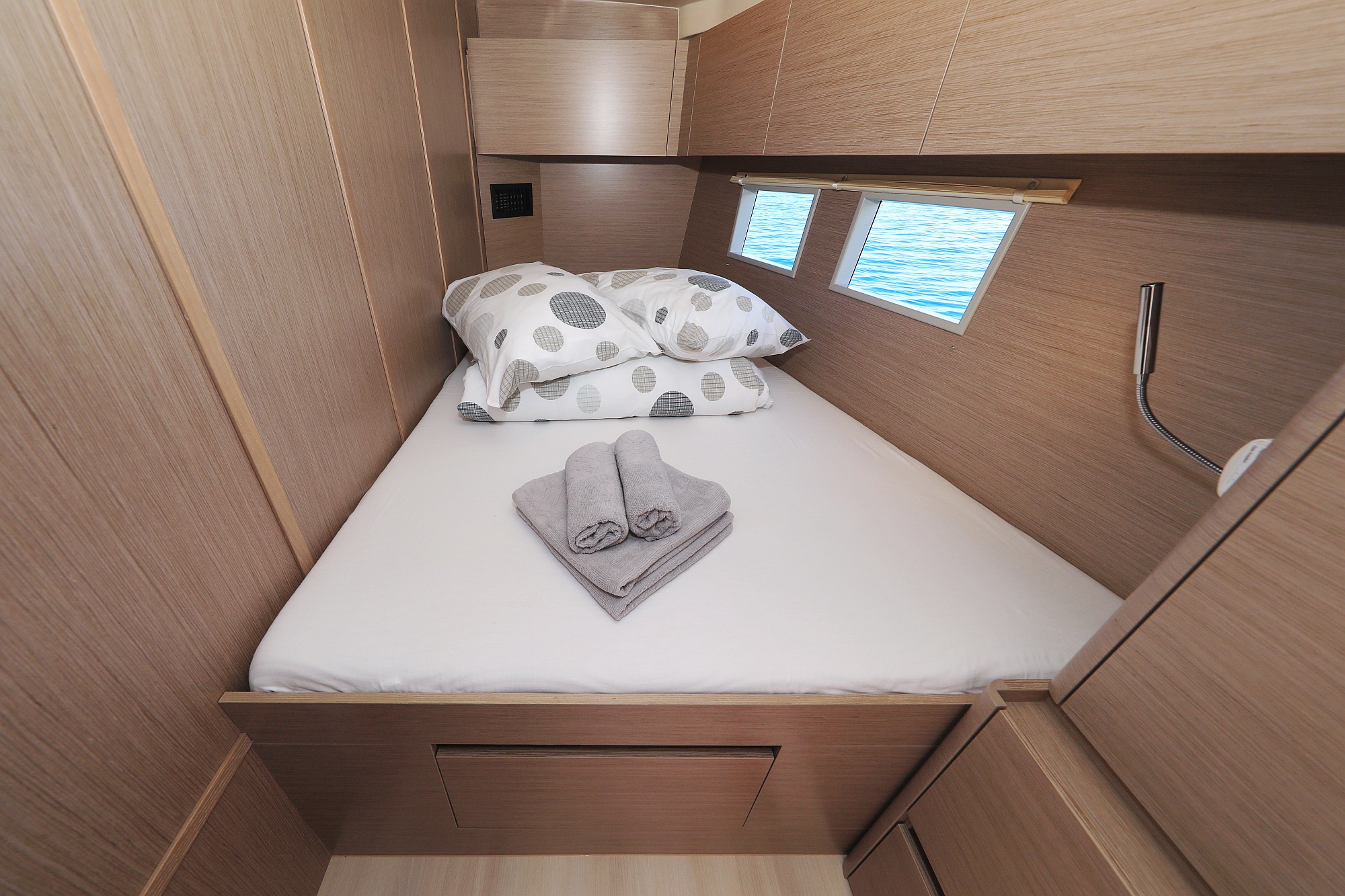 Hanse 588 - 5 + 1 cab. — photo 13